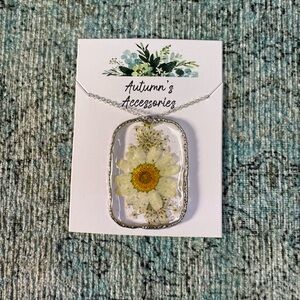 Autumn's Accessories Silver Floral Necklace